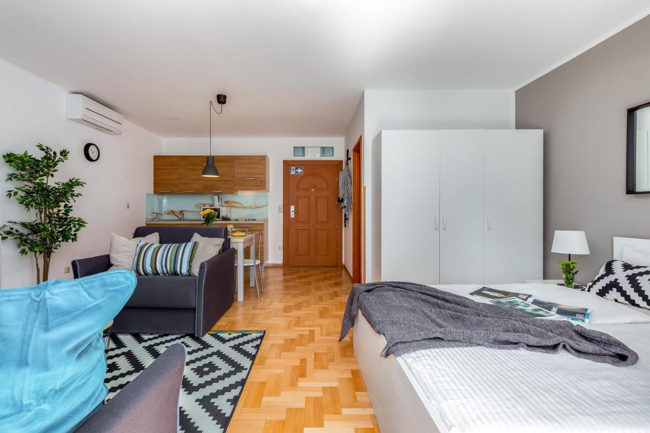 Main Street Apartments 2 ริเยกา ภายนอก รูปภาพ