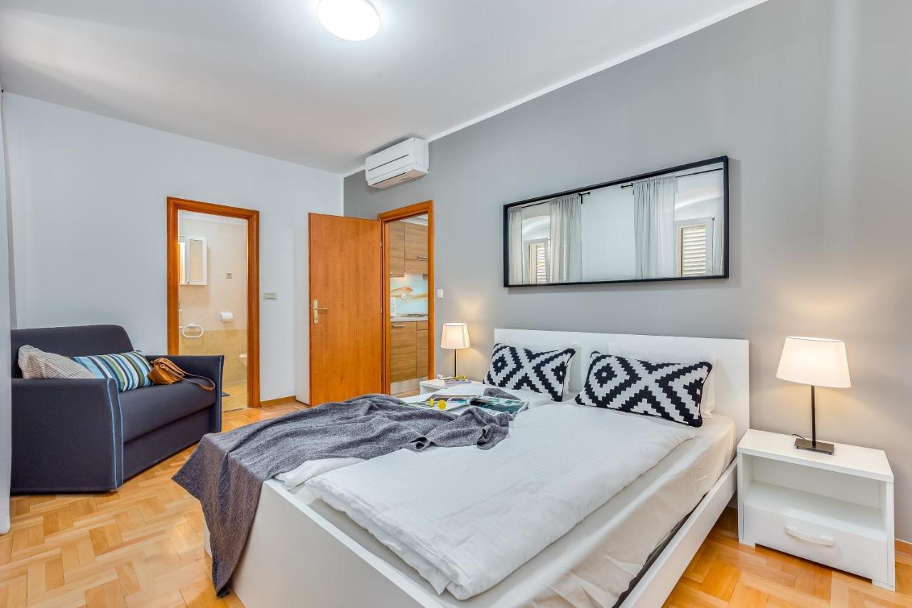 Main Street Apartments 2 ริเยกา ภายนอก รูปภาพ