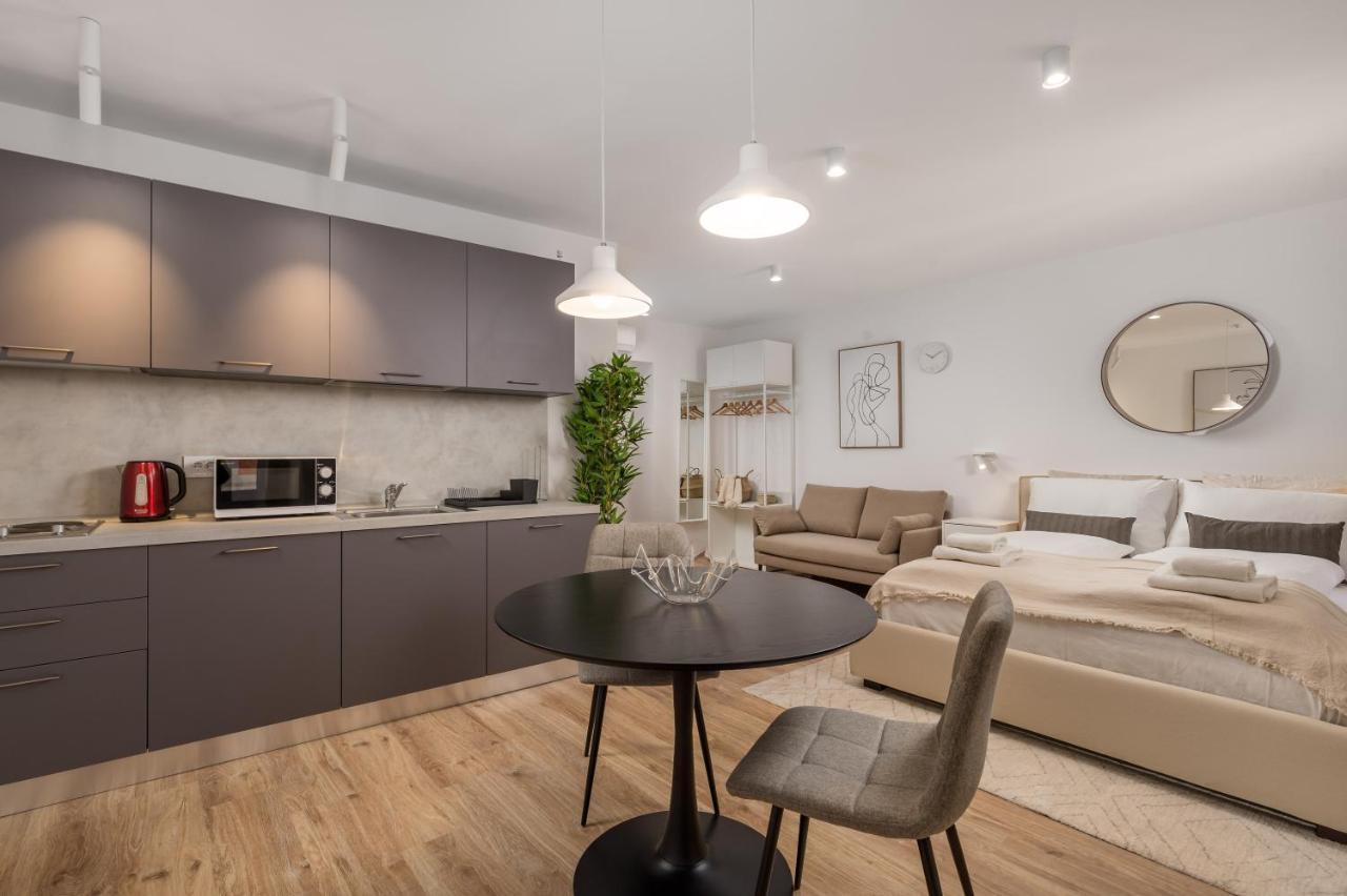 Main Street Apartments 2 ริเยกา ภายนอก รูปภาพ